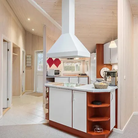 بيت للعطل Amazing Home In Dannemare With Kitchen
